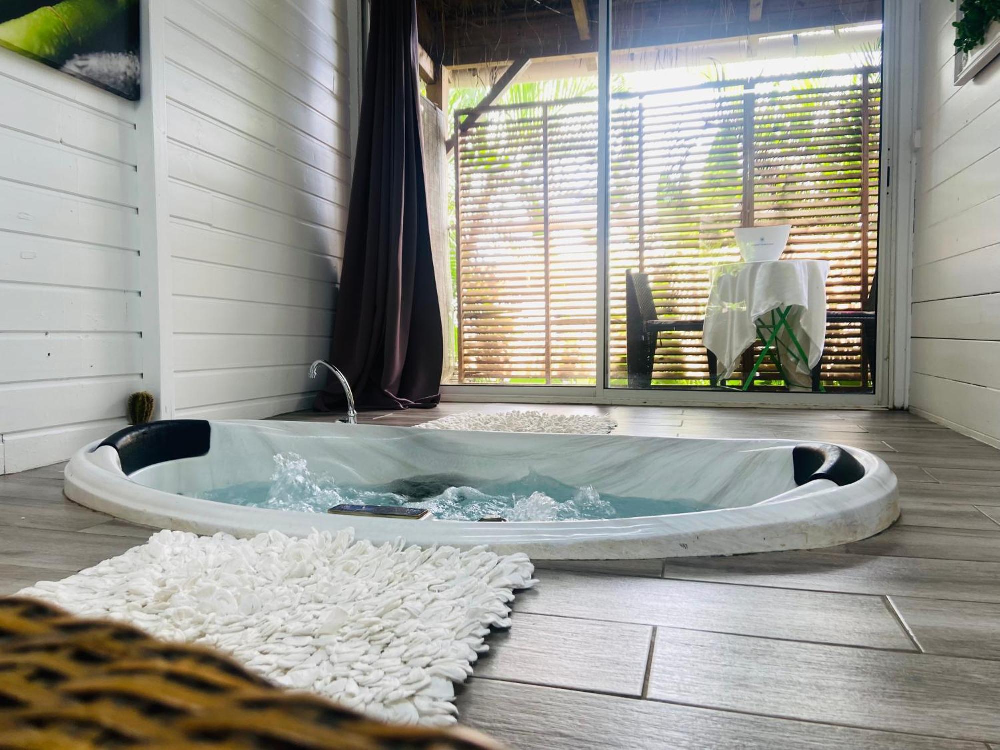 Eden Paradise Ecolodge & Spa サント・リュス 部屋 写真